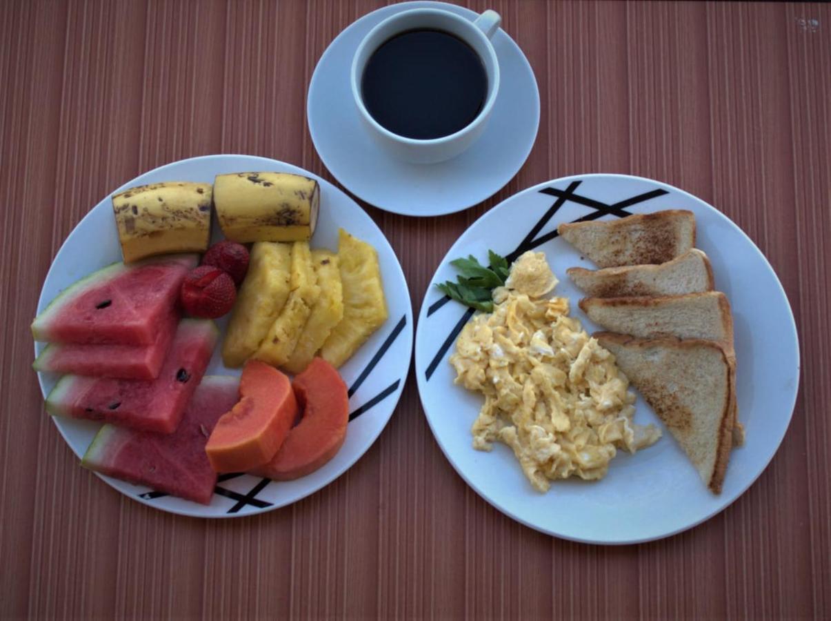 Bed and Breakfast Rancho Huacatay Monteverde Esterno foto